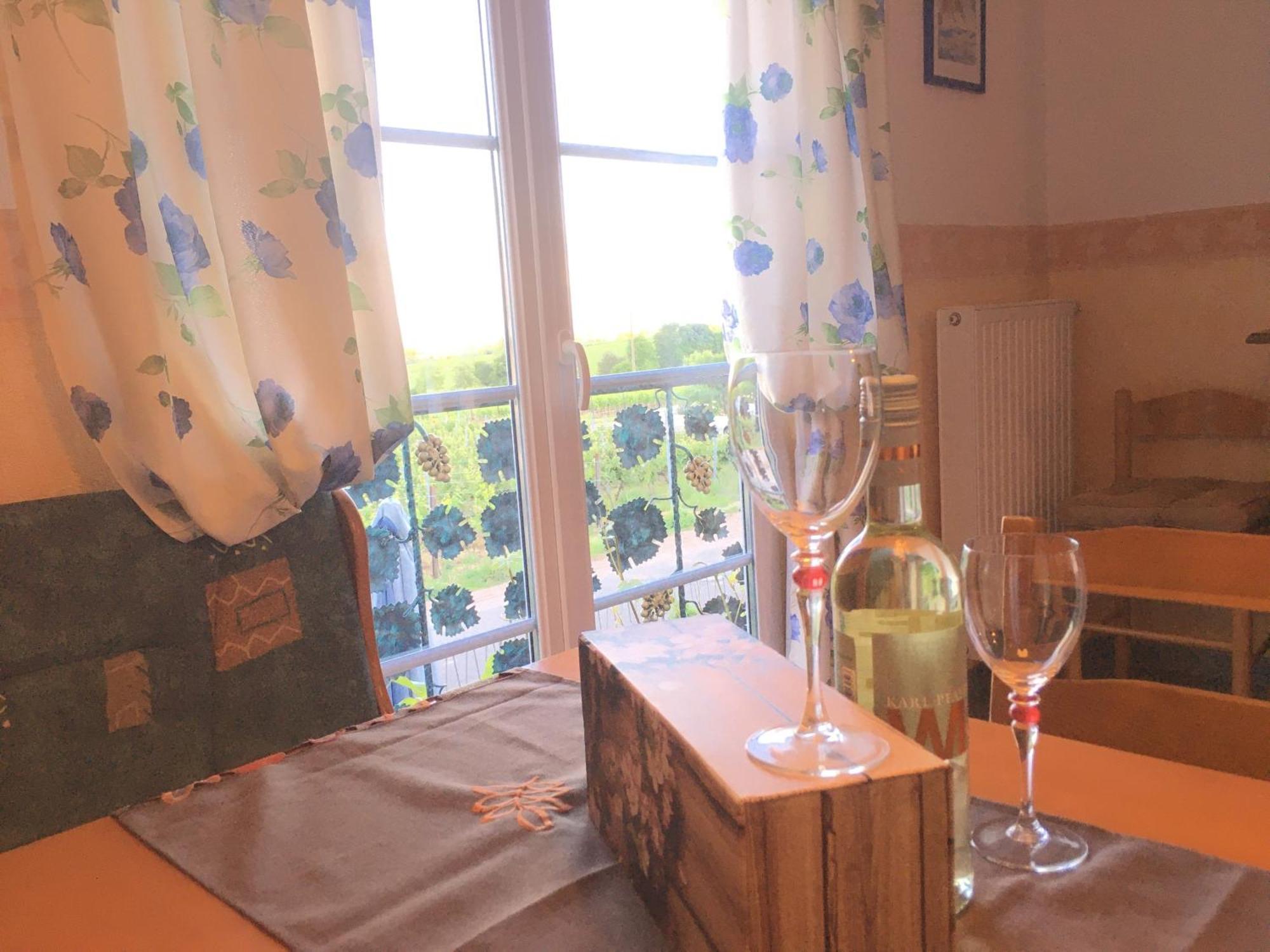 Ferienwohnung Suedpfalzblick Burrweiler Buitenkant foto