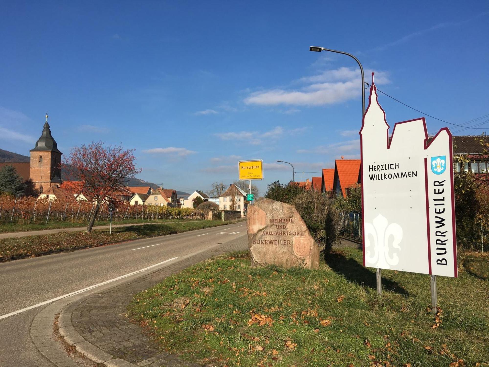 Ferienwohnung Suedpfalzblick Burrweiler Buitenkant foto